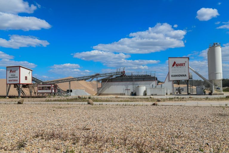 Zespoły maszyn do produkcji mieszanek betonowych klasa II