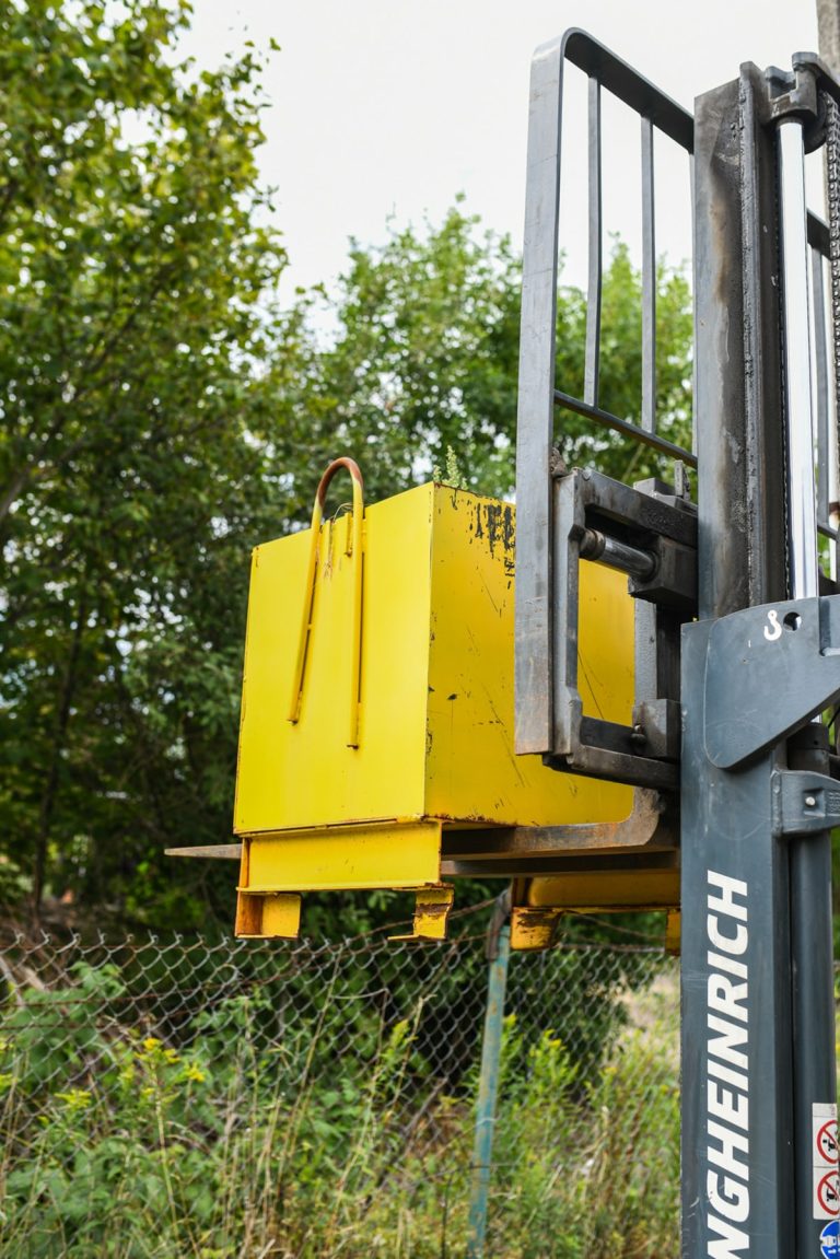 Wózki jezdniowe podnośnikowe bez wysięgnika i osoby podnoszonej